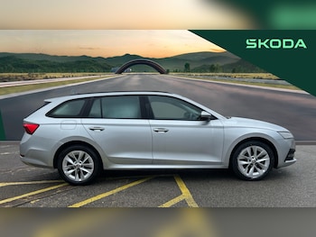 Used Skoda Octavia 2024 for sale - 76979339: Photo