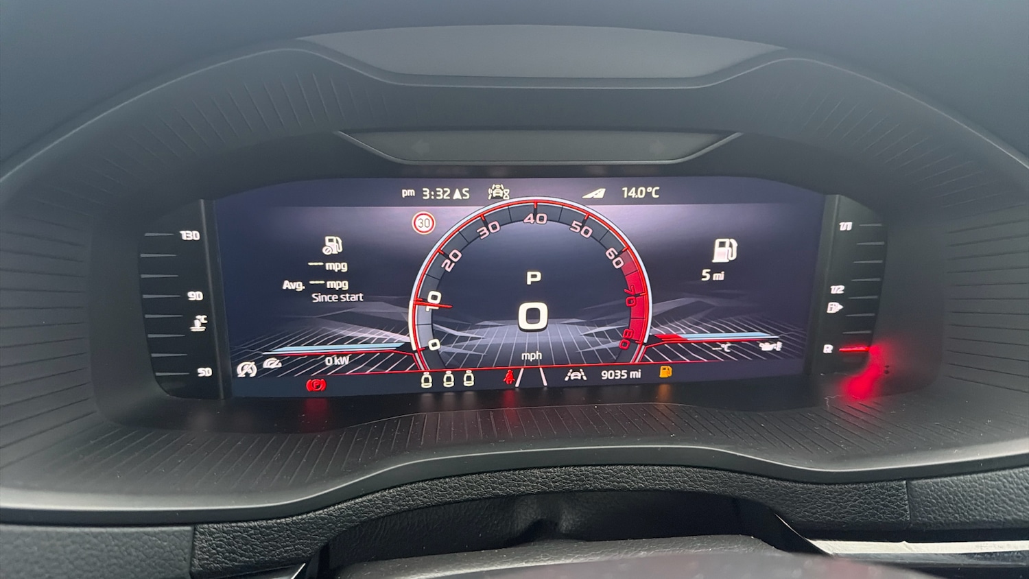 Used Skoda Karoq 2025 for sale - 76532568: Photo 11