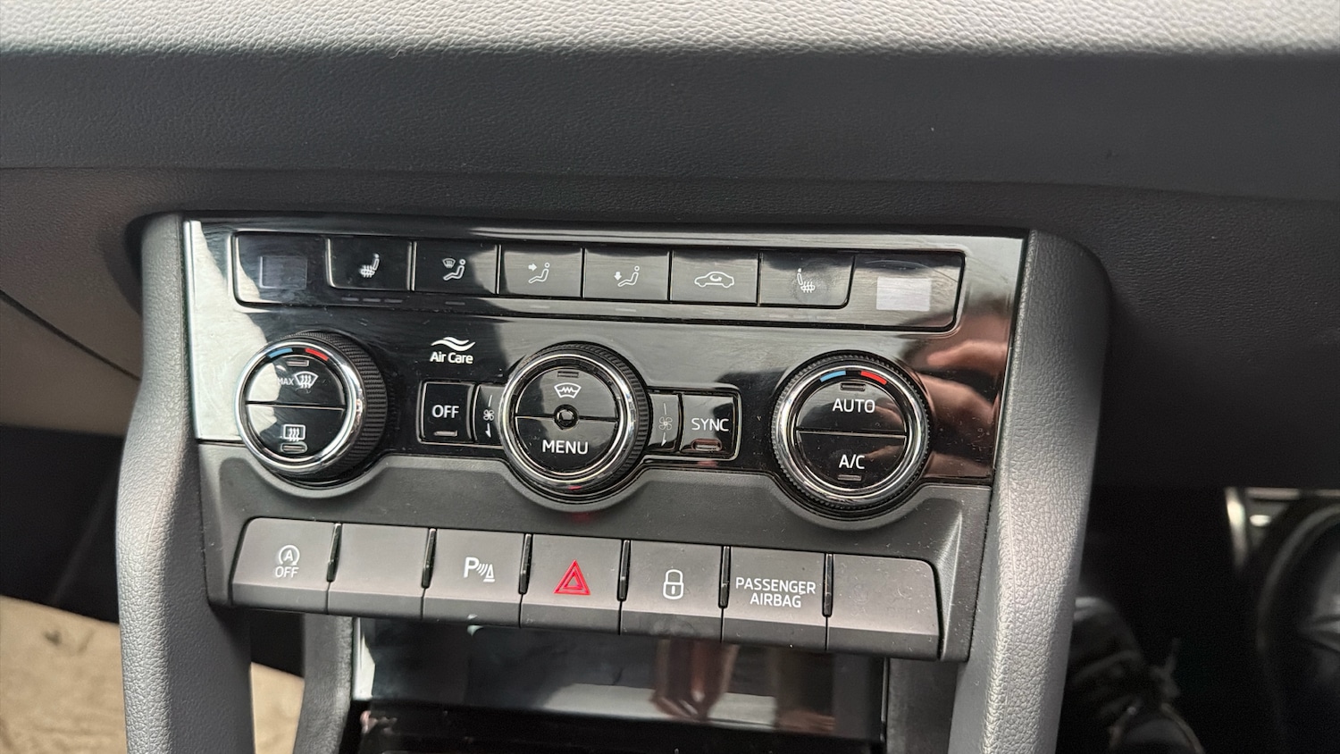 Used Skoda Karoq 2025 for sale - 76532568: Photo 13