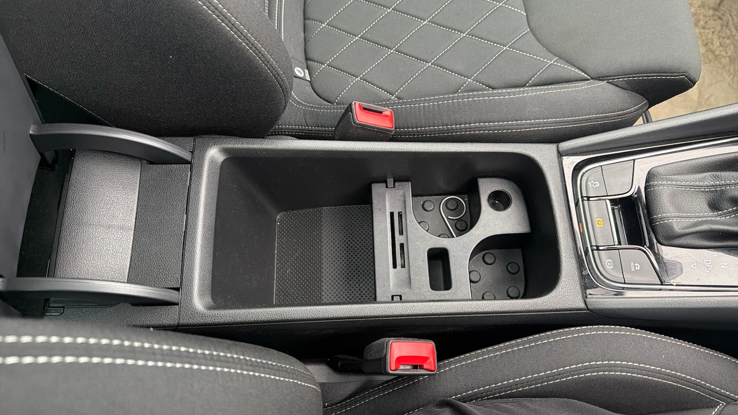 Used Skoda Karoq 2025 for sale - 76532568: Photo 27