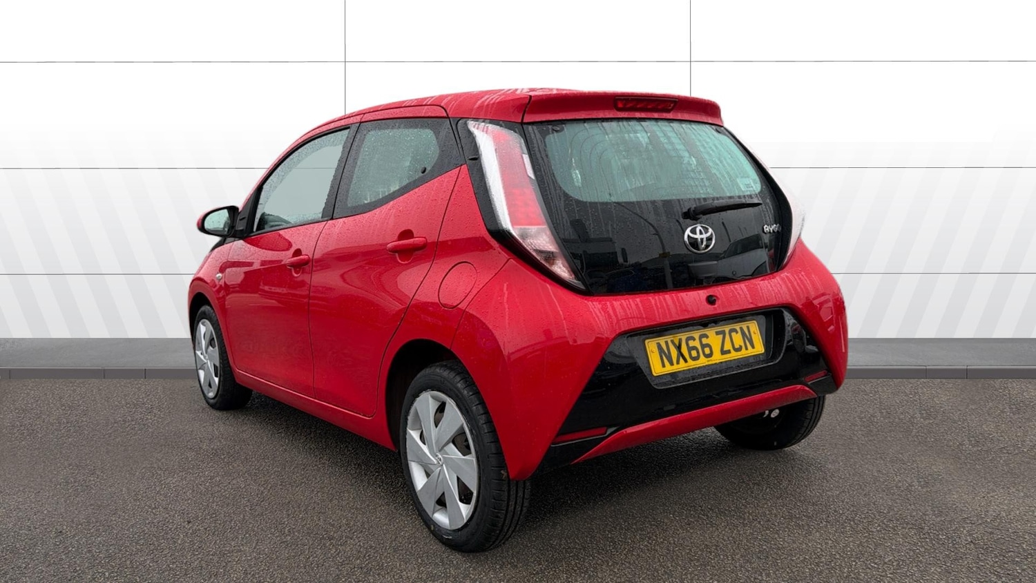 Used Toyota AYGO 2016 for sale - 77077232: Photo 2