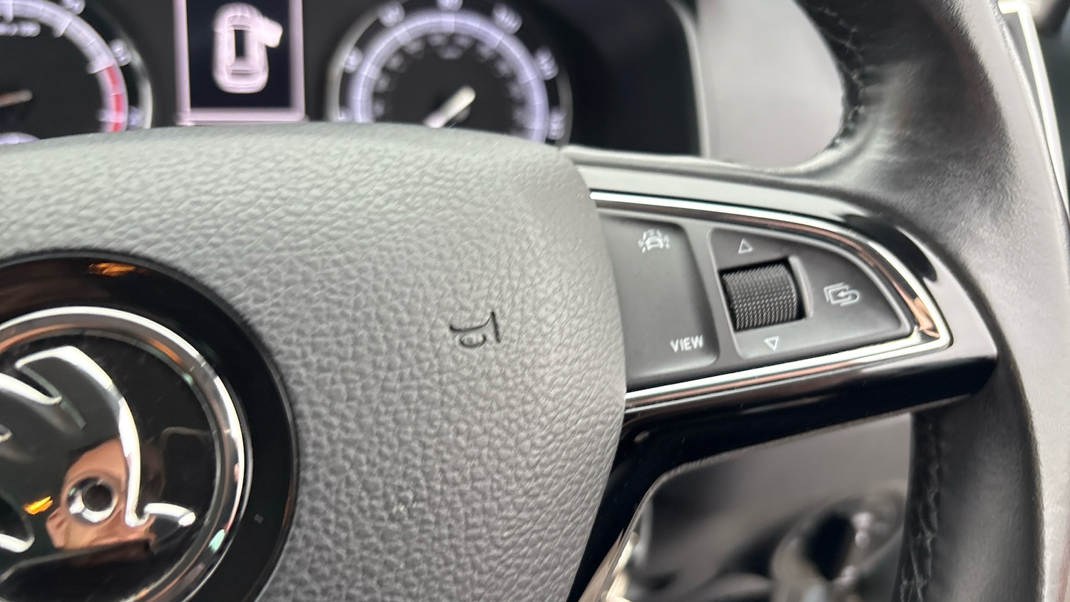 Used Skoda Karoq 2020 for sale - 76329932: Photo 18