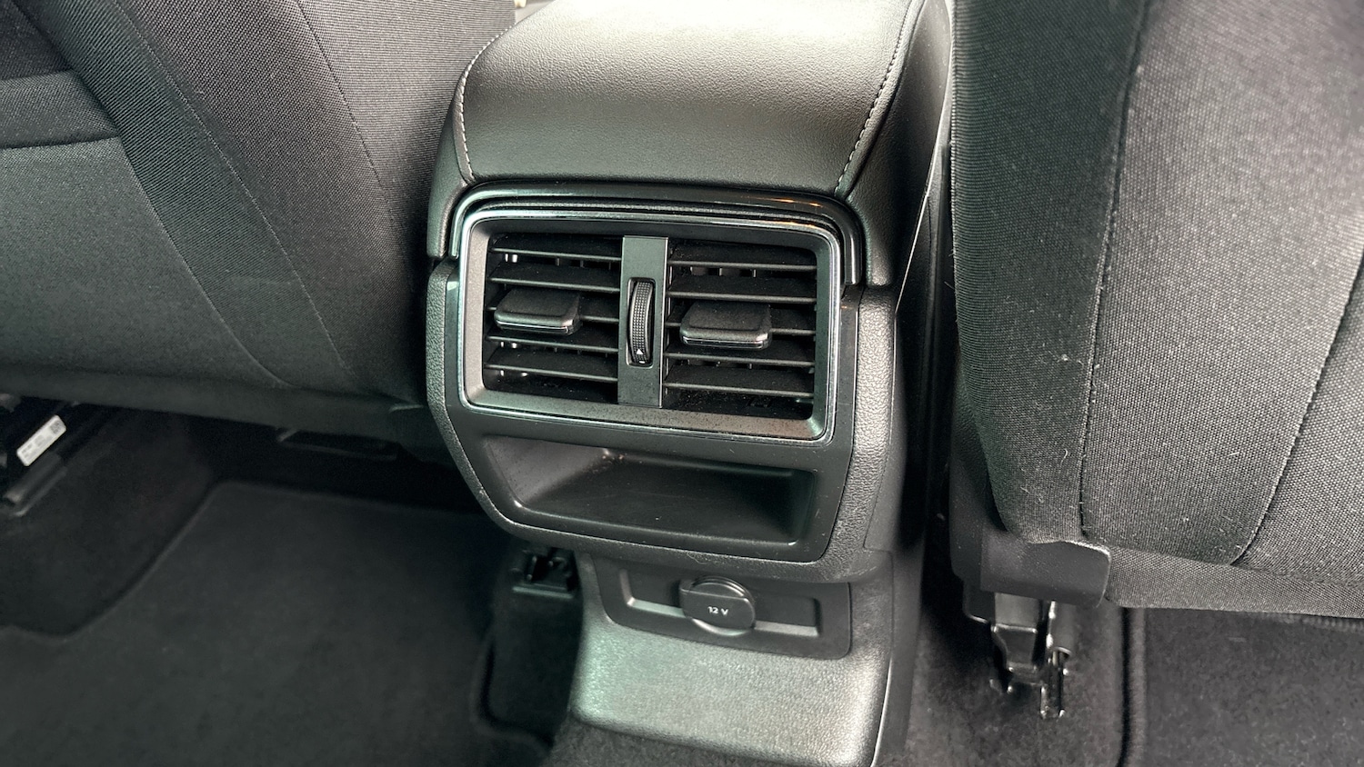 Used Skoda Karoq 2020 for sale - 76329932: Photo 21