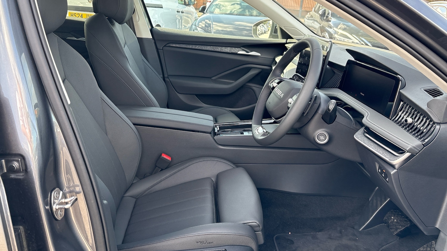 Used Skoda Superb 2025 for sale - 76120098: Photo 15