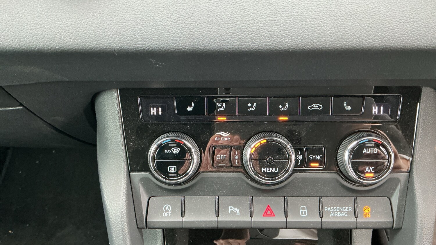 Used Skoda Karoq 2023 for sale - 77432509: Photo 13