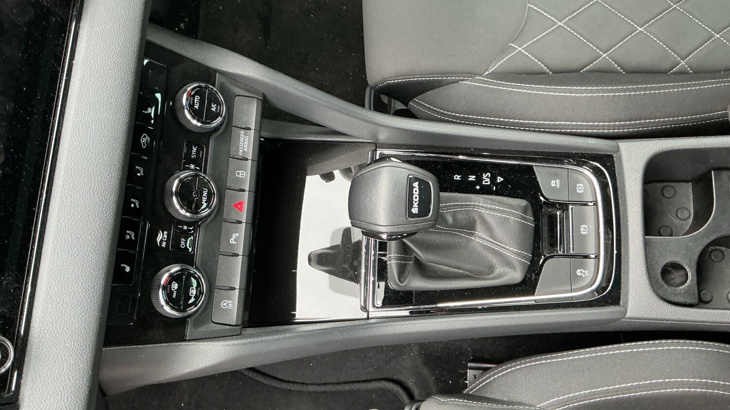 Used Skoda Karoq 2023 for sale - 77432509: Photo 14