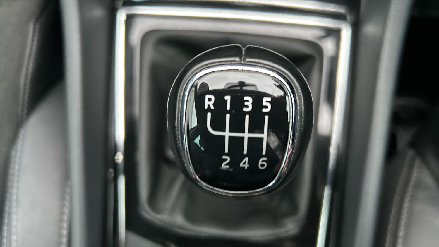 Used Skoda Karoq 2022 for sale - 77282945: Photo 24