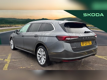 Used Skoda Superb 2025 for sale - 76836901: Photo