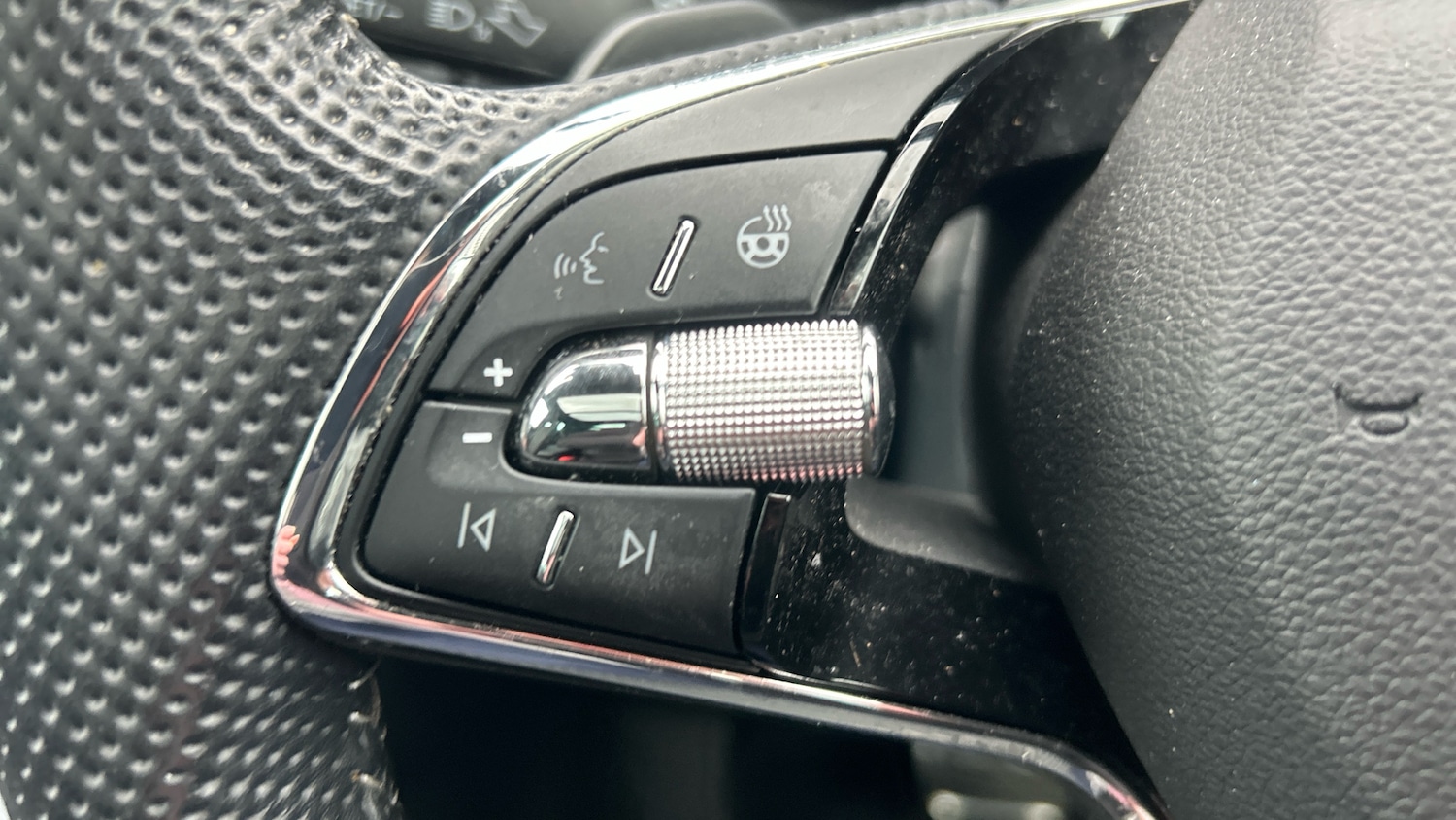 Used Skoda Karoq 2023 for sale - 77622321: Photo 17