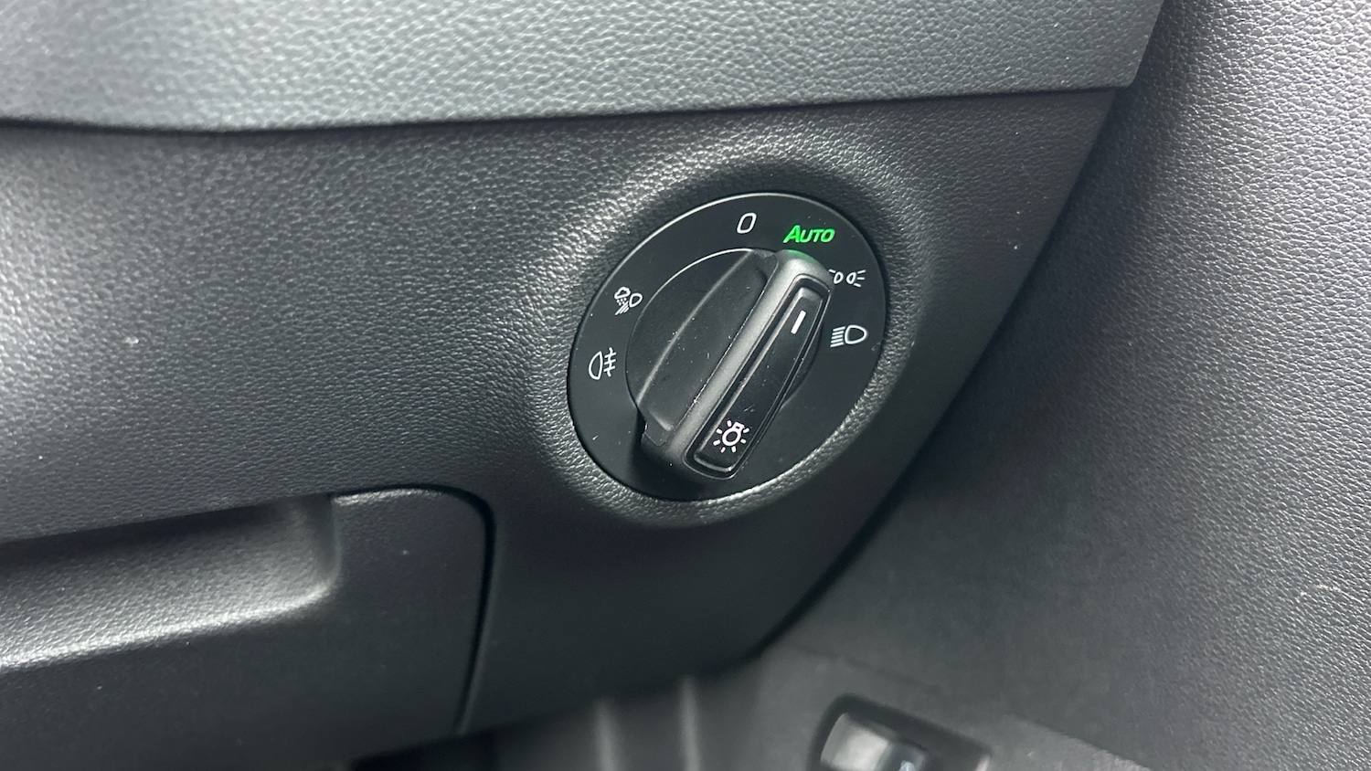 Used Skoda Karoq 2023 for sale - 77622321: Photo 23