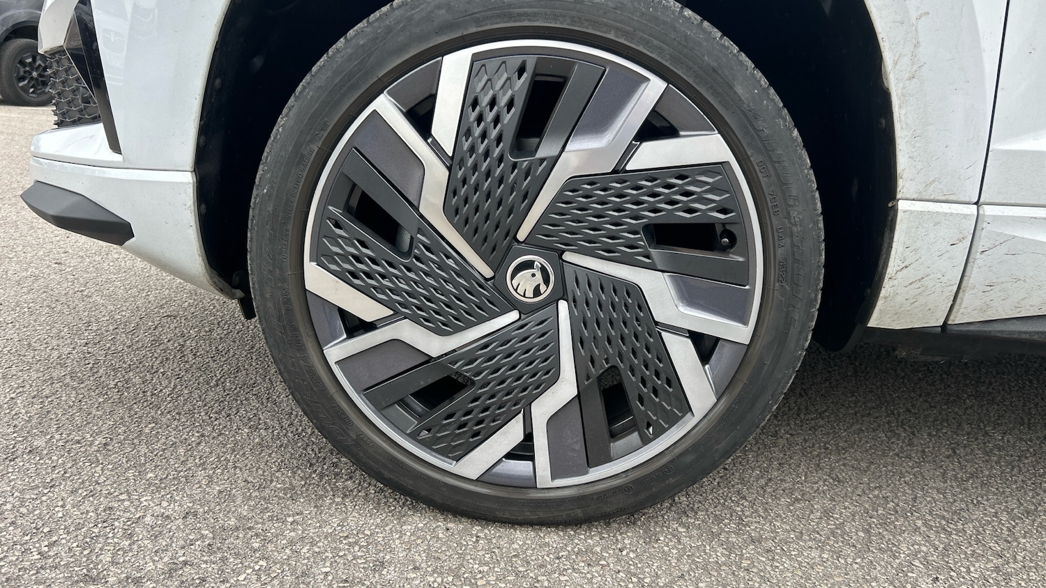 Used Skoda Karoq 2023 for sale - 77622321: Photo 32