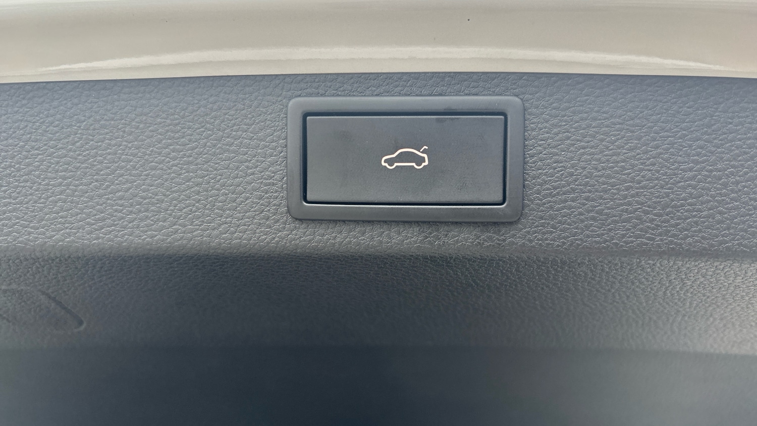 Used Skoda Karoq 2023 for sale - 77622321: Photo 42