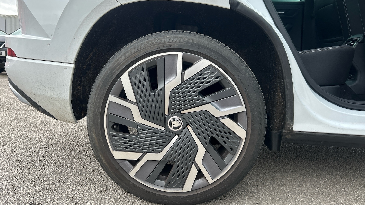 Used Skoda Karoq 2023 for sale - 77622321: Photo 5