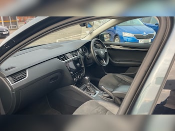 Used Skoda Octavia 2019 for sale - 76490459: Photo