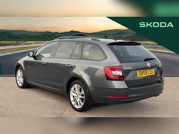 Used Skoda Octavia 2019 for sale - 76490459: Photo