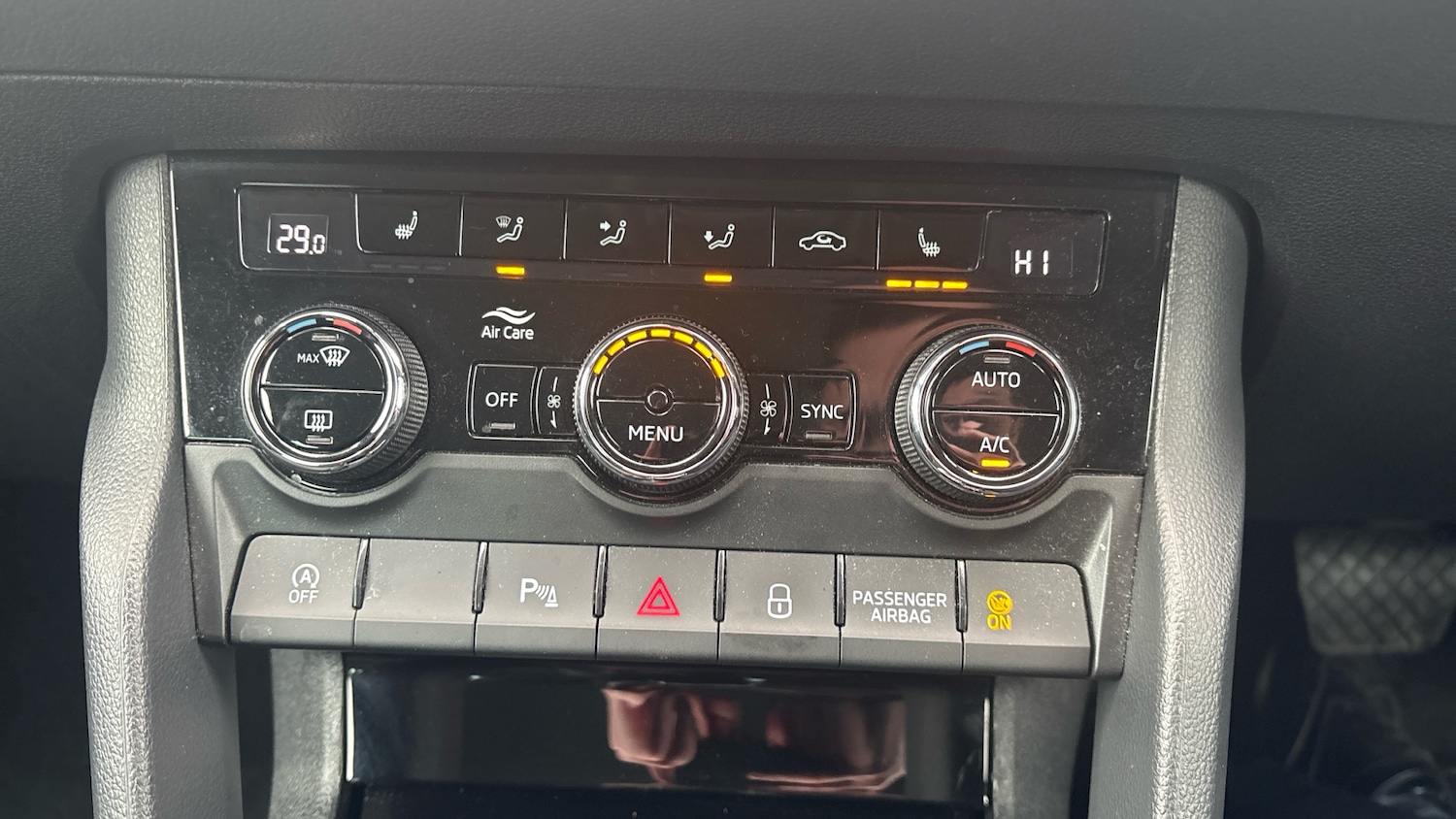 Used Skoda Karoq 2021 for sale - 77639117: Photo 13