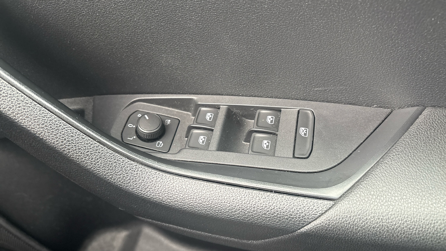 Used Skoda Karoq 2021 for sale - 77639117: Photo 19