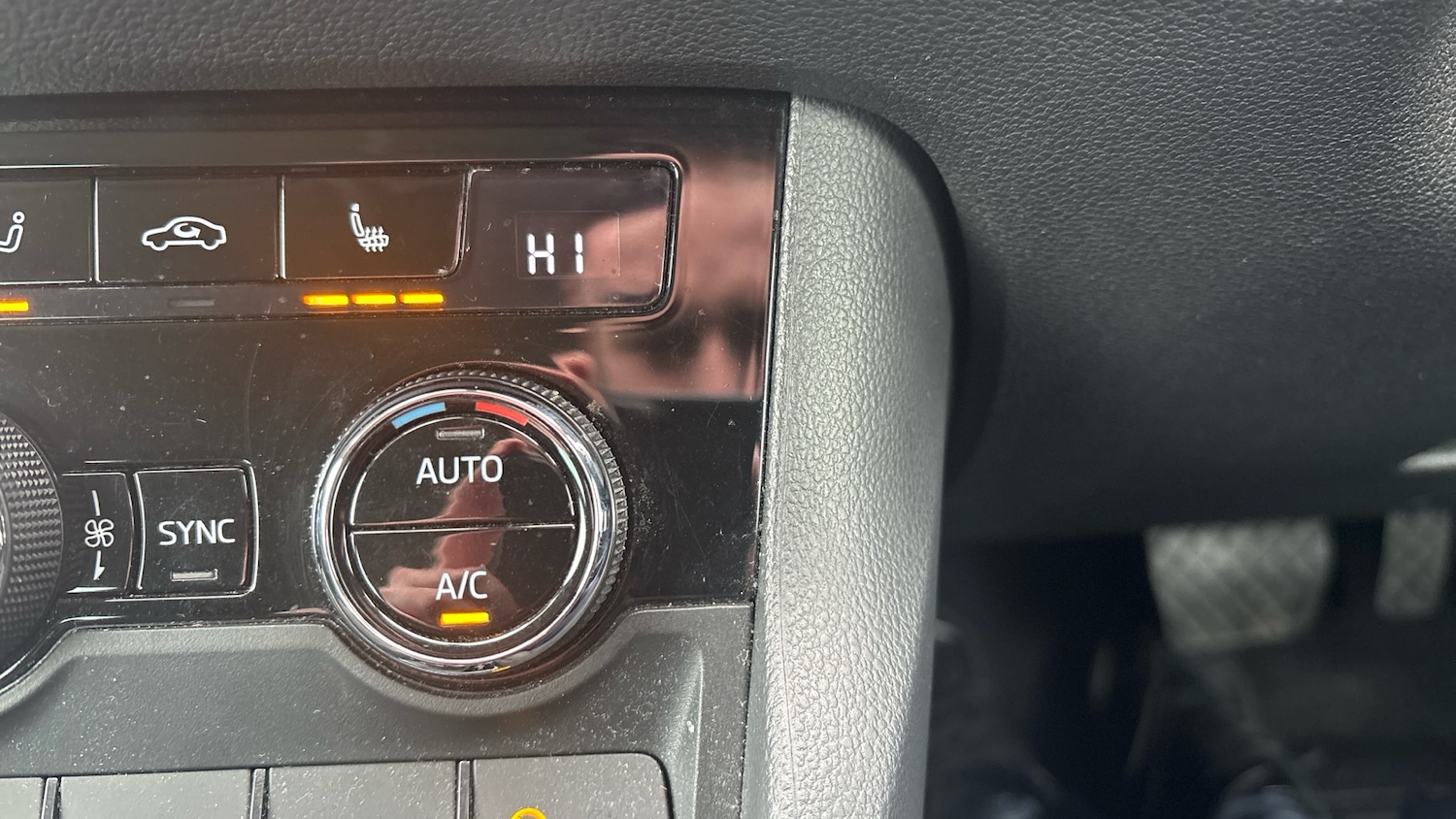 Used Skoda Karoq 2021 for sale - 77639117: Photo 21