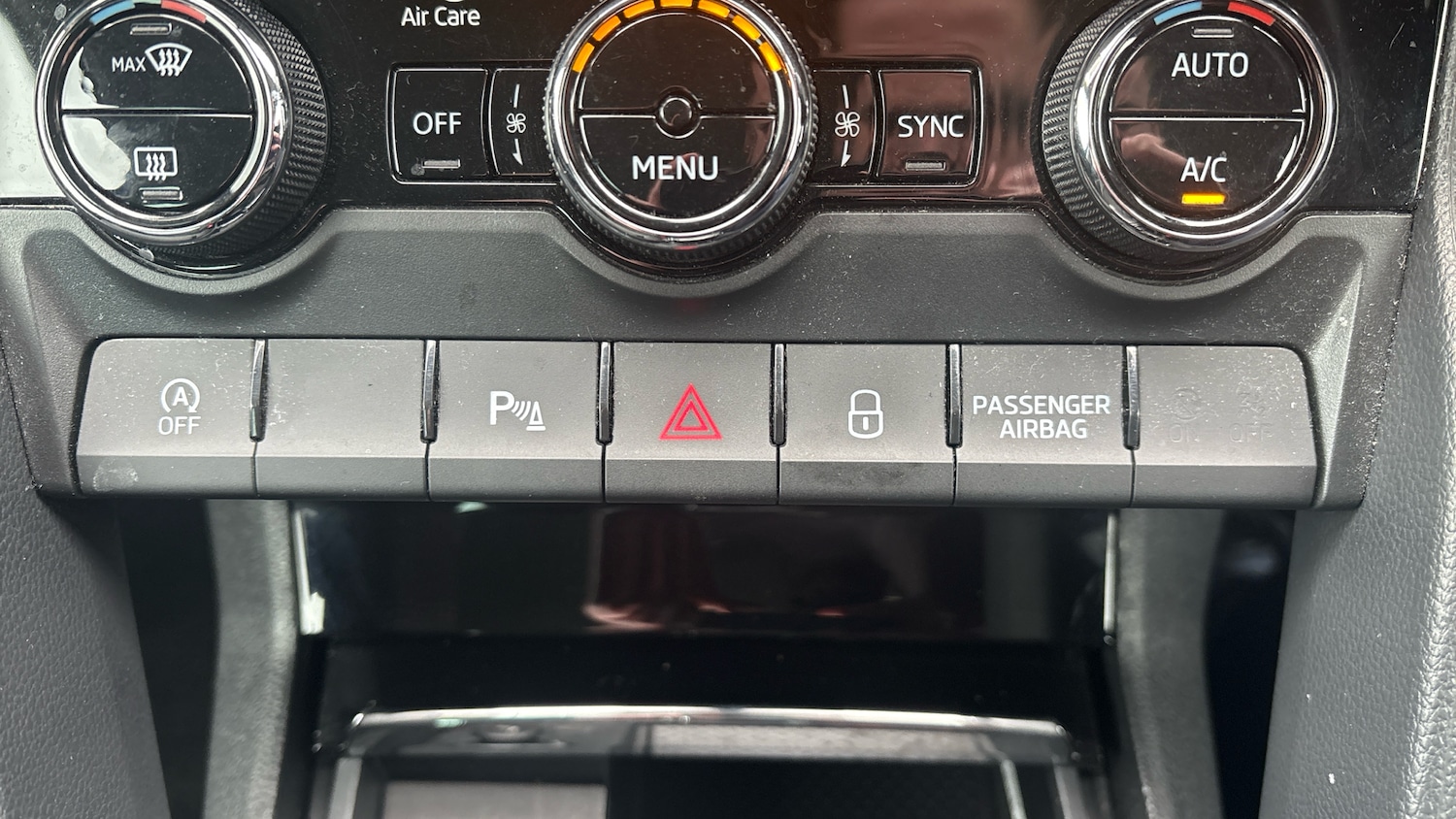 Used Skoda Karoq 2021 for sale - 77639117: Photo 31