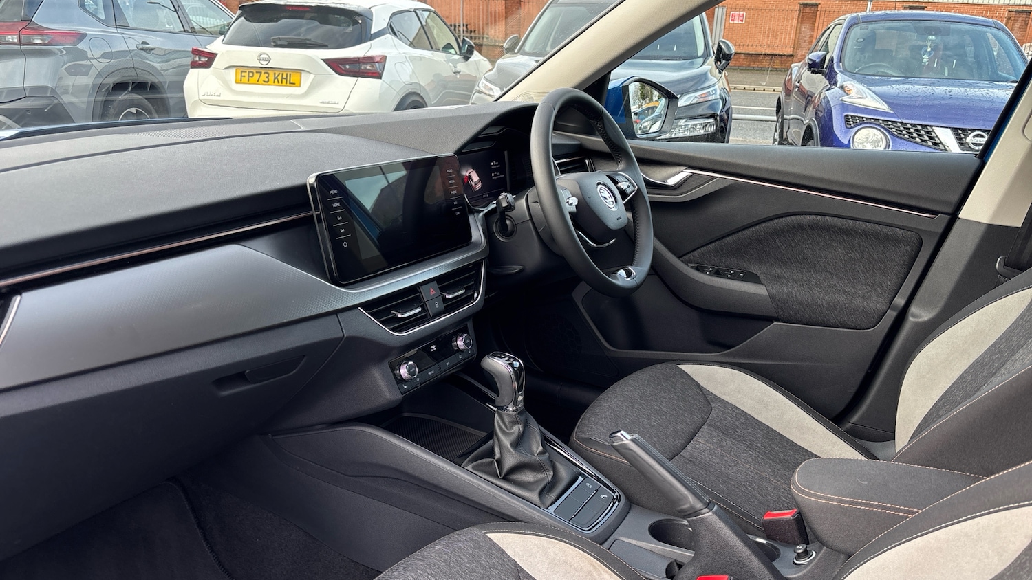 Used Skoda Kamiq 2023 for sale - 76979336: Photo 2