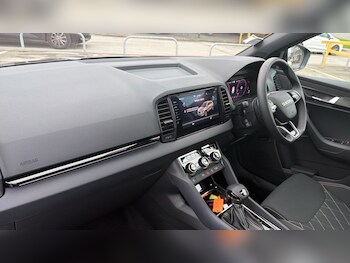 Used Skoda Karoq 2025 for sale - 76477050: Photo