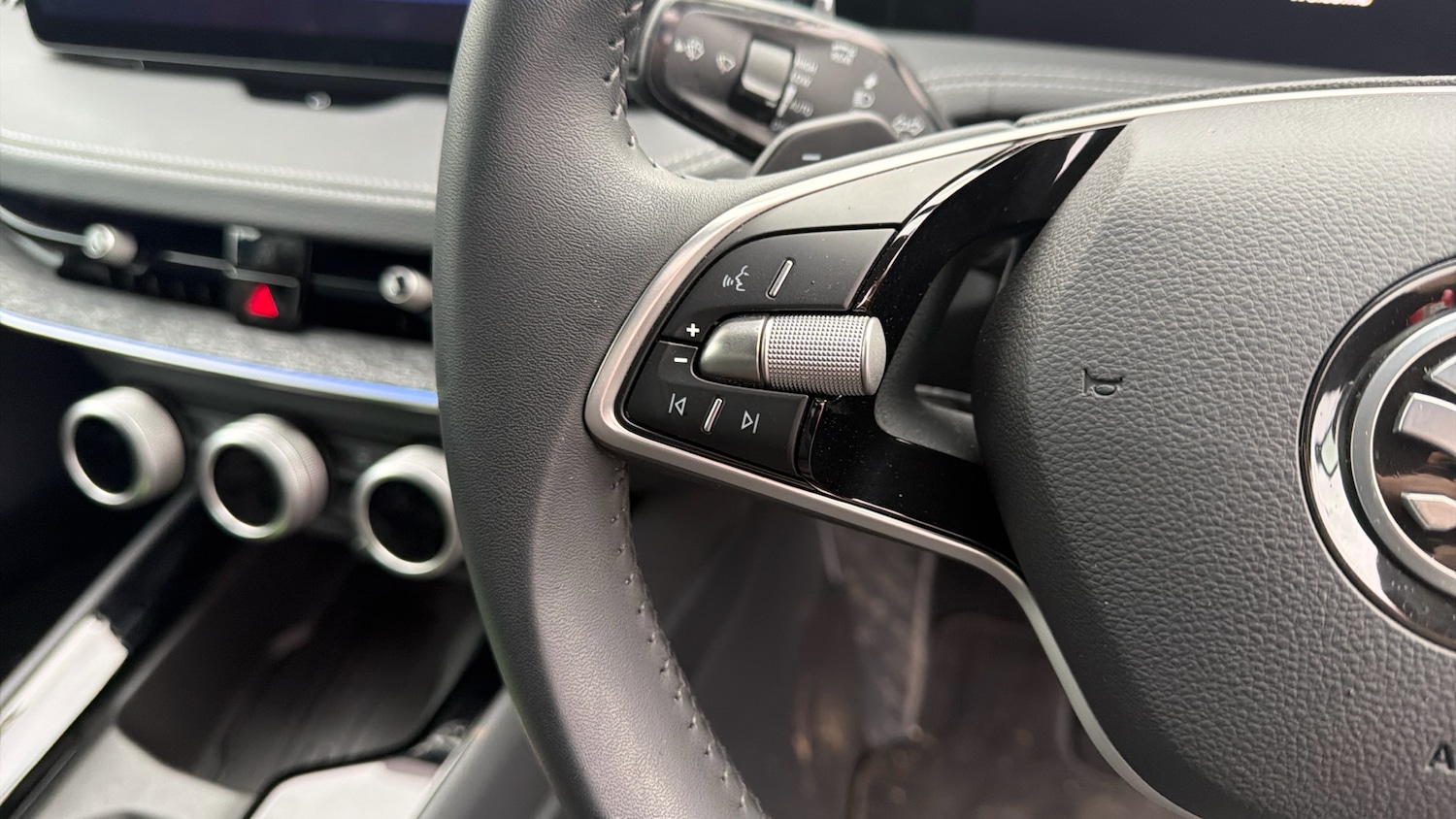 Used Skoda Superb 2024 for sale - 76879210: Photo 17