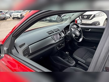 Used Skoda Fabia 2021 for sale - 76157084: Photo 2
