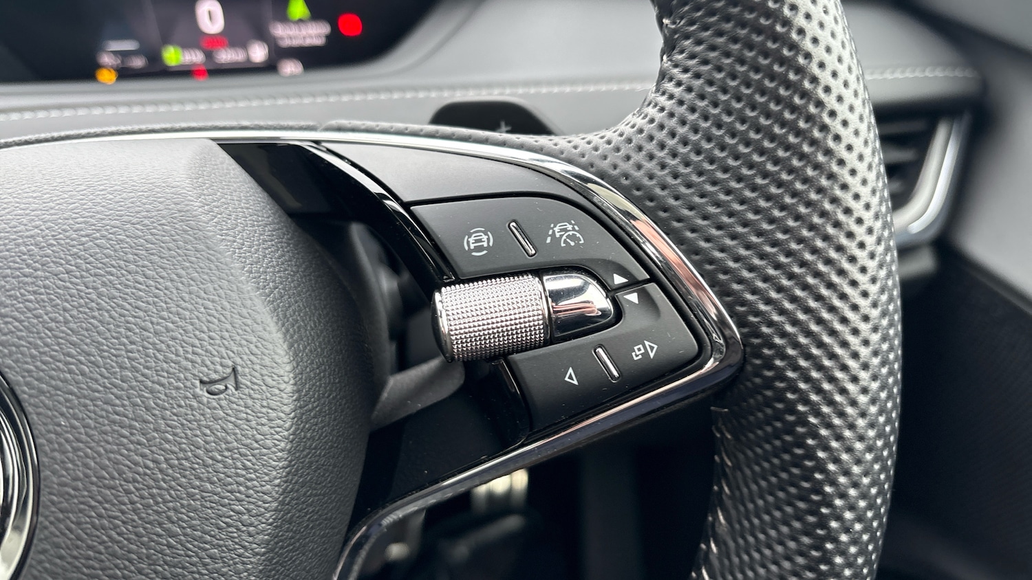 Used Skoda Enyaq 2023 for sale - 76404443: Photo 18