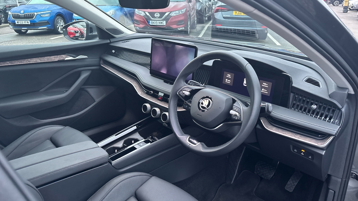 Used Skoda Superb 2024 for sale - 77247241: Photo 6