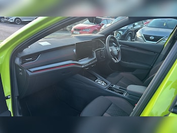 Used Skoda Octavia 2025 for sale - 76568354: Photo