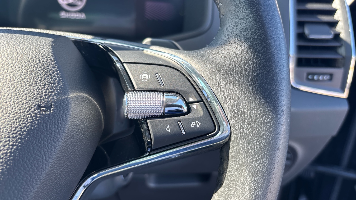 Used Skoda Karoq 2023 for sale - 77935102: Photo 18