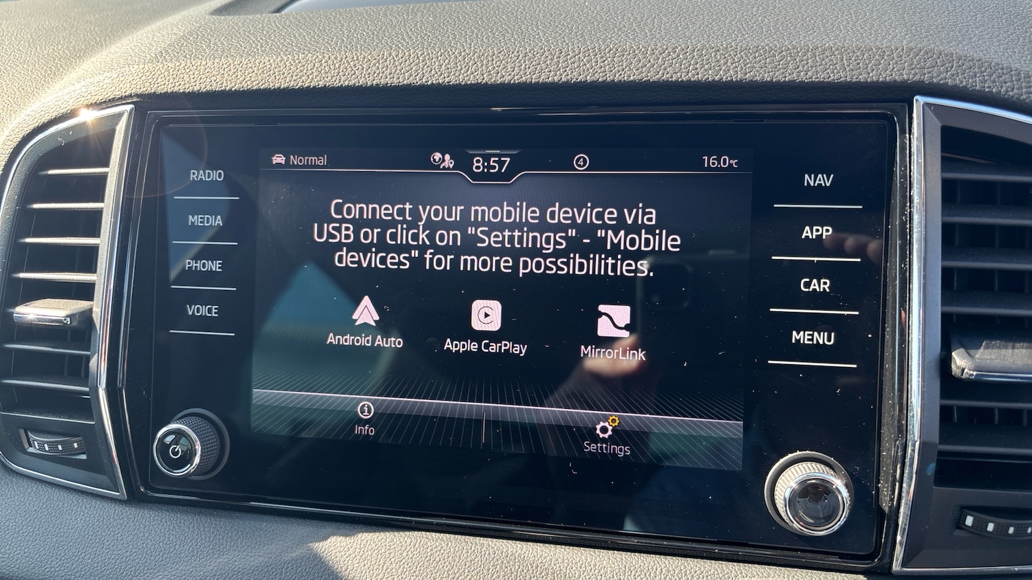 Used Skoda Karoq 2023 for sale - 77935102: Photo 23