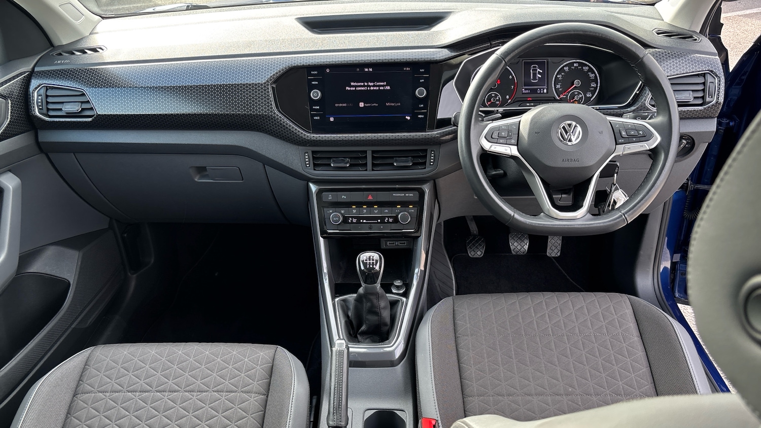 Used Volkswagen T-Cross 2020 for sale - 77931550: Photo 14