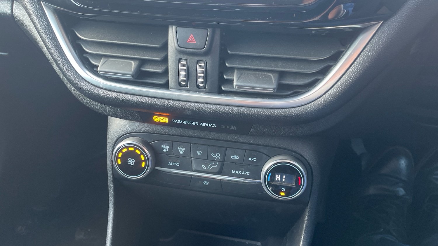 Used Ford Fiesta 2017 for sale - 76694739: Photo 15