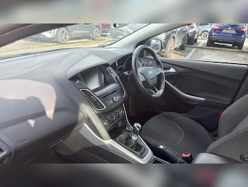 Used Ford Focus 2016 for sale - 78177394: Photo