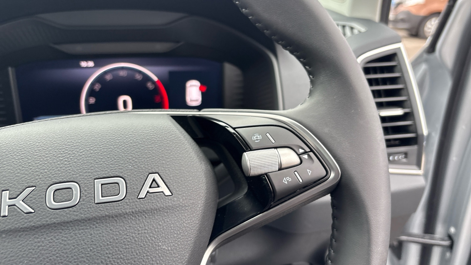 Used Skoda Karoq 2025 for sale - 76530896: Photo 18