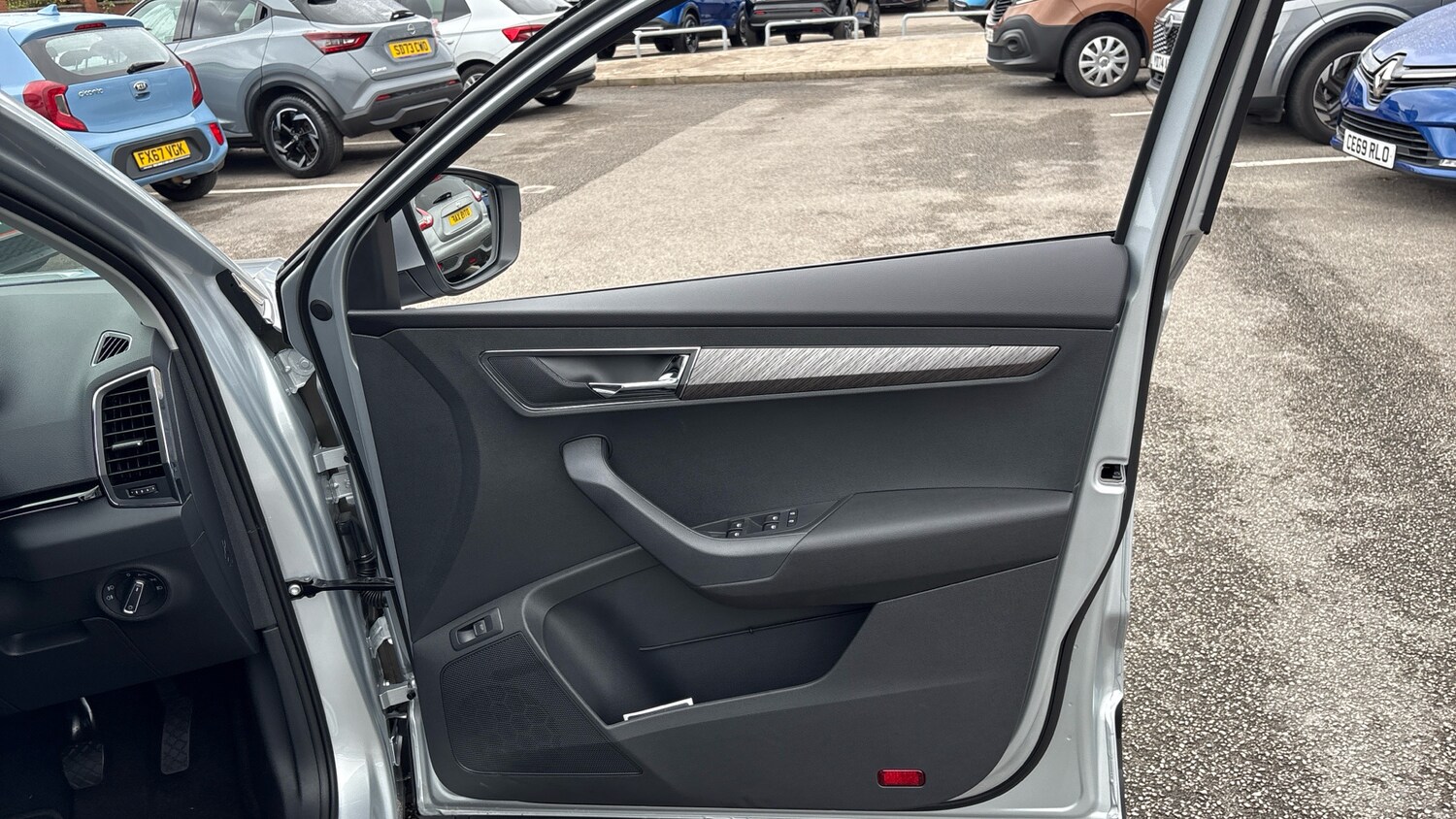 Used Skoda Karoq 2025 for sale - 76530896: Photo 19