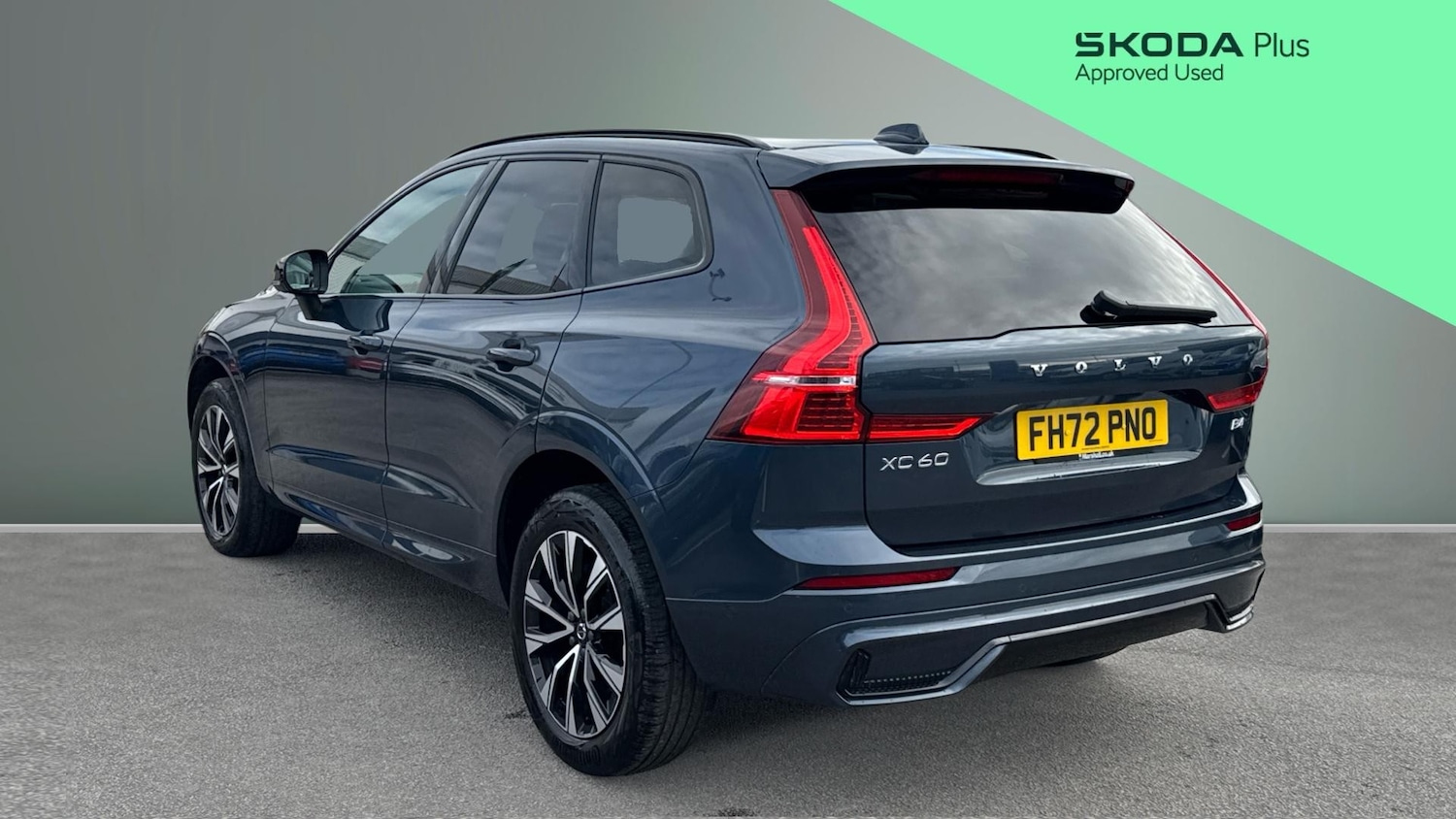 Used Volvo XC60 2023 for sale - 78161807: Photo 3