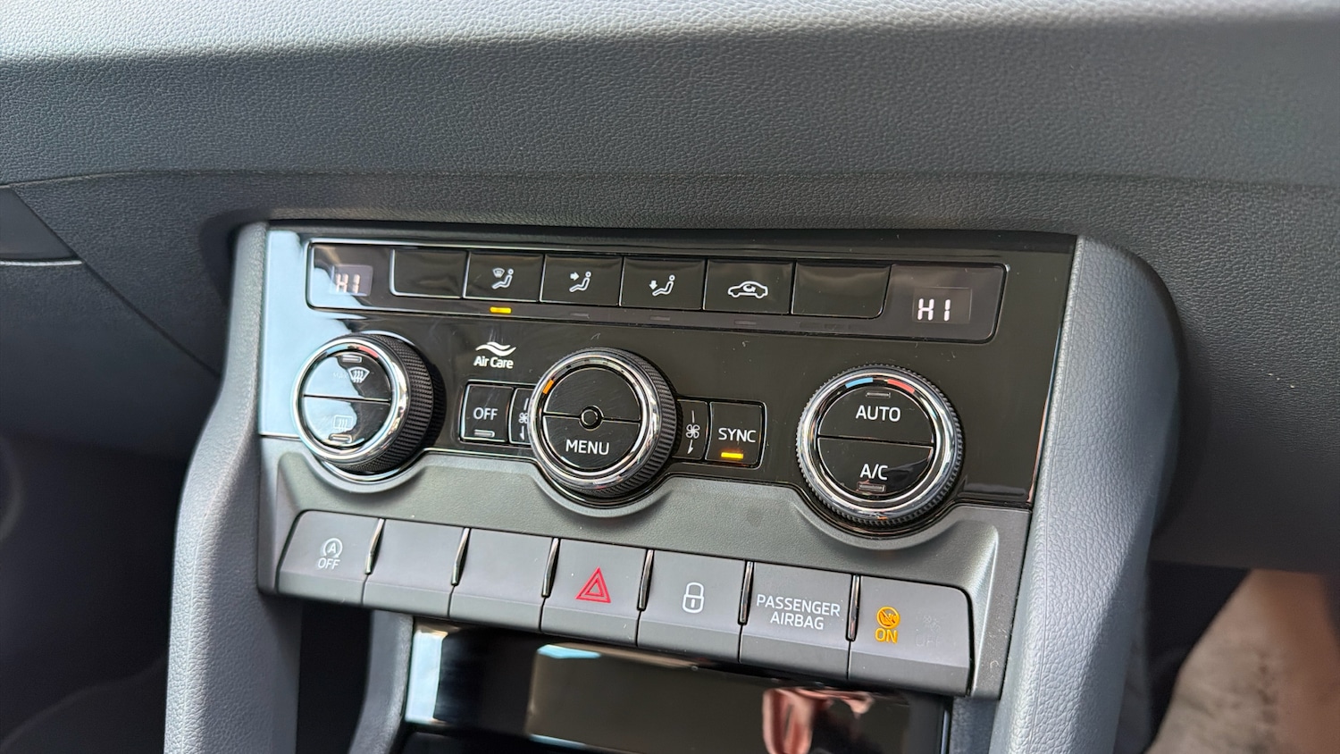 Used Skoda Karoq 2024 for sale - 76602233: Photo 13