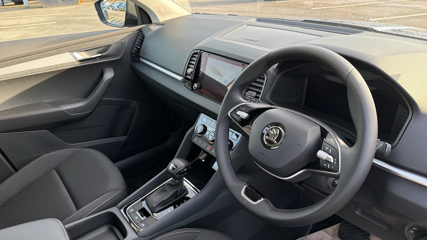 Used Skoda Karoq 2024 for sale - 76602233: Photo 6