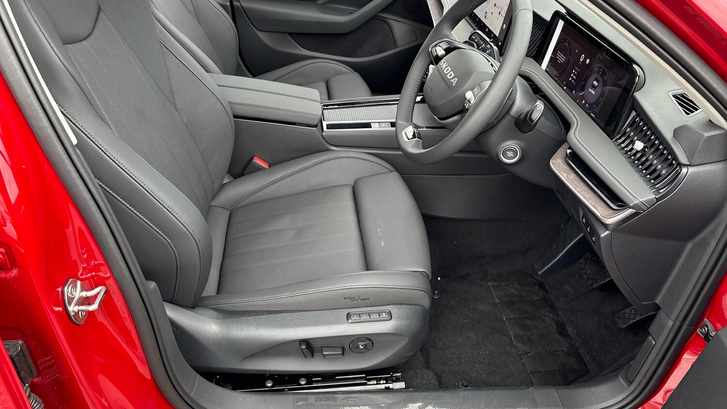 Used Skoda Superb 2025 for sale - 76120099: Photo 15