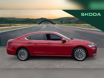 Used Skoda Superb 2025 for sale - 76120099: Photo 4