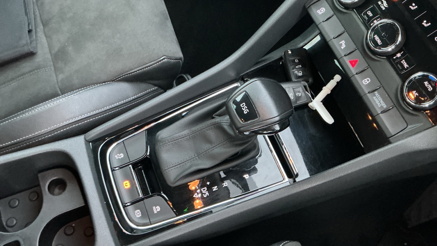 Used Skoda Karoq 2020 for sale - 76905974: Photo 14