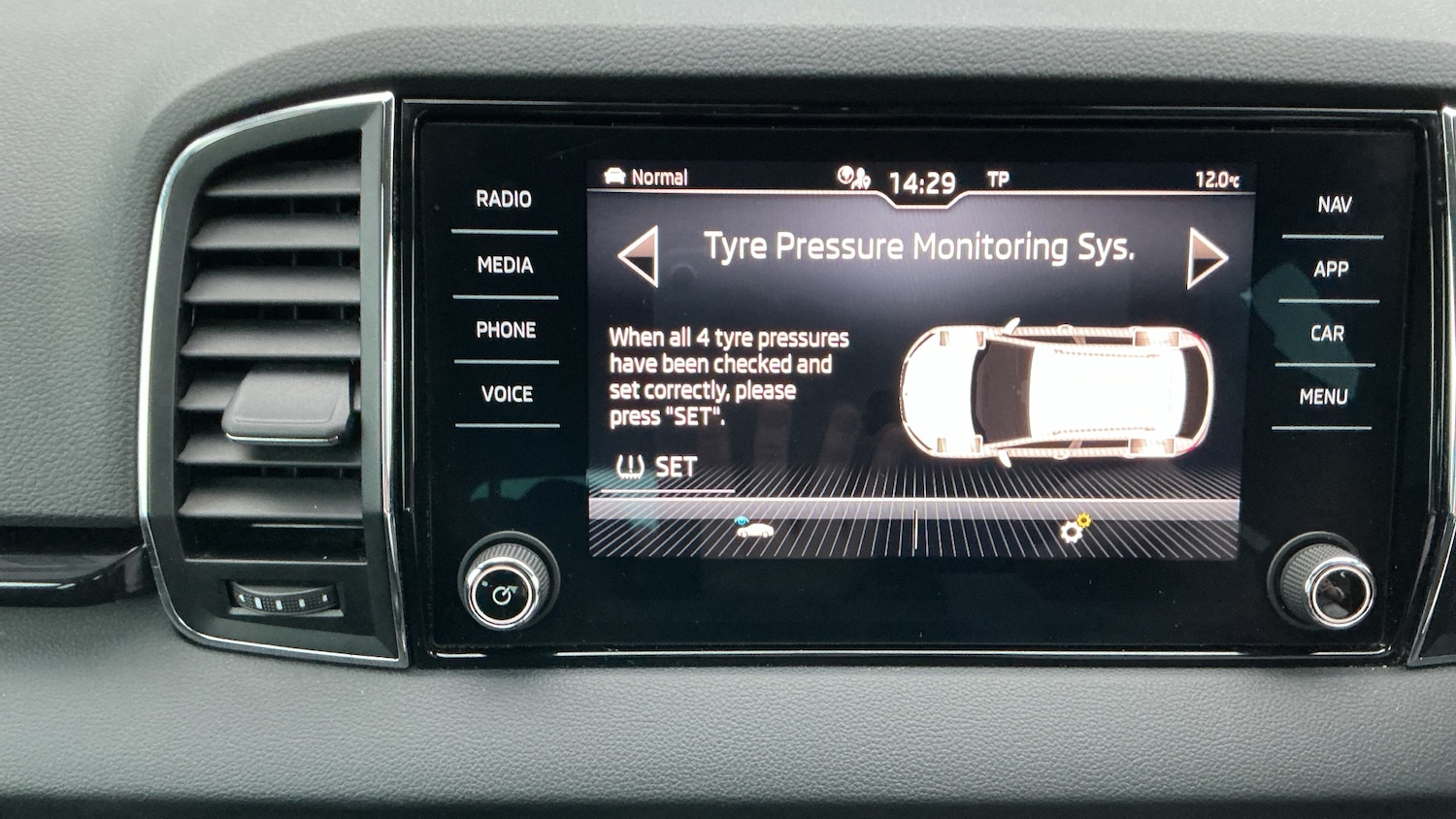 Used Skoda Karoq 2020 for sale - 76905974: Photo 42