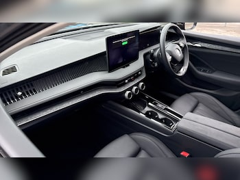 Used Skoda Superb 2024 for sale - 76275908: Photo