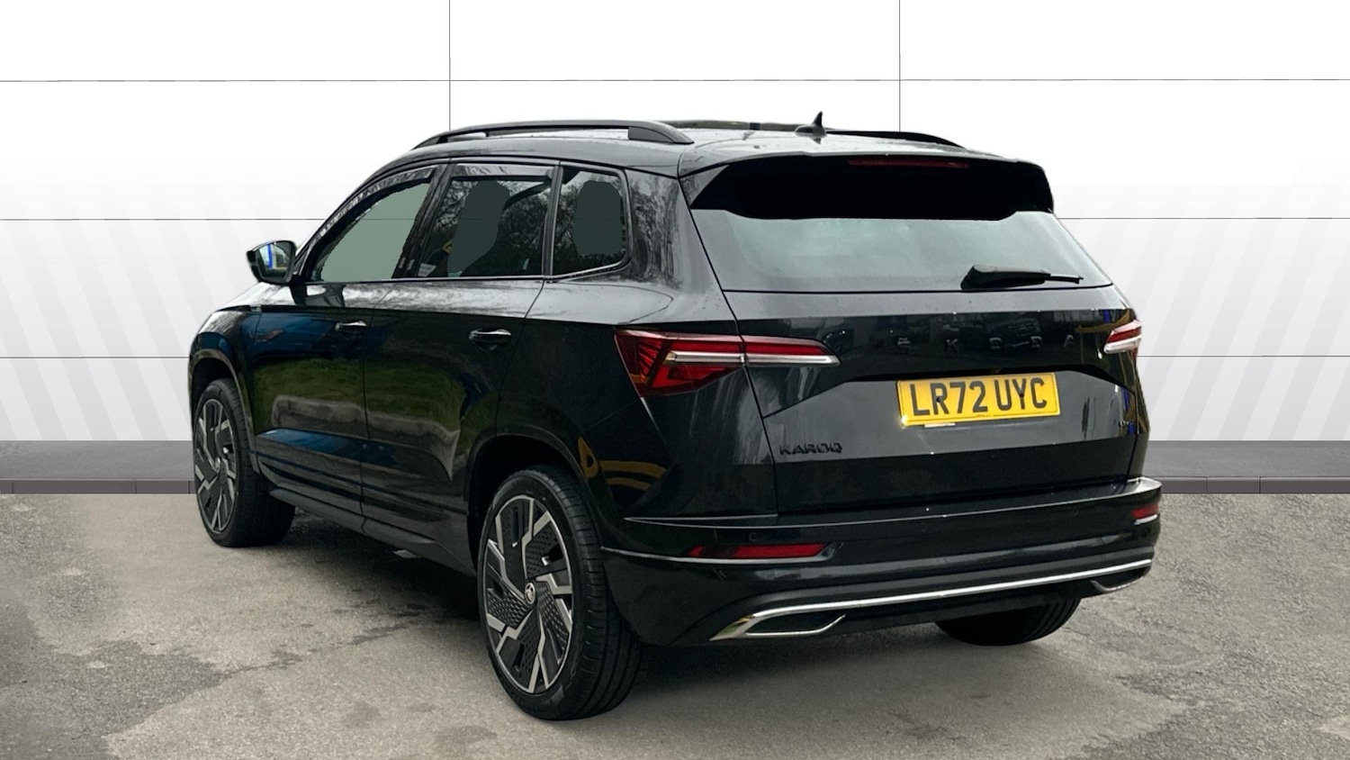 Used Skoda Karoq 2022 for sale - 77661943: Photo 2