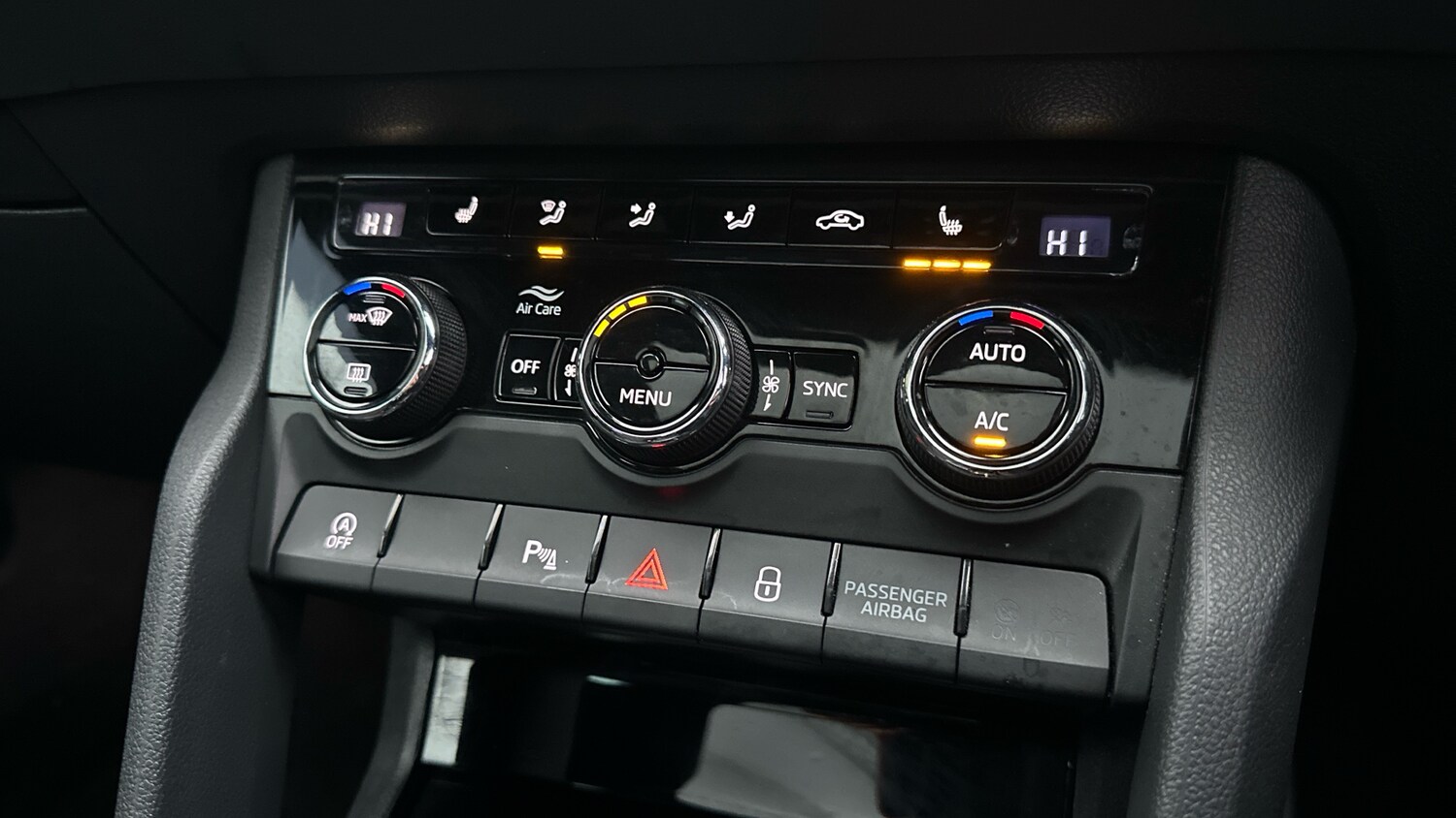 Used Skoda Karoq 2022 for sale - 77661943: Photo 42