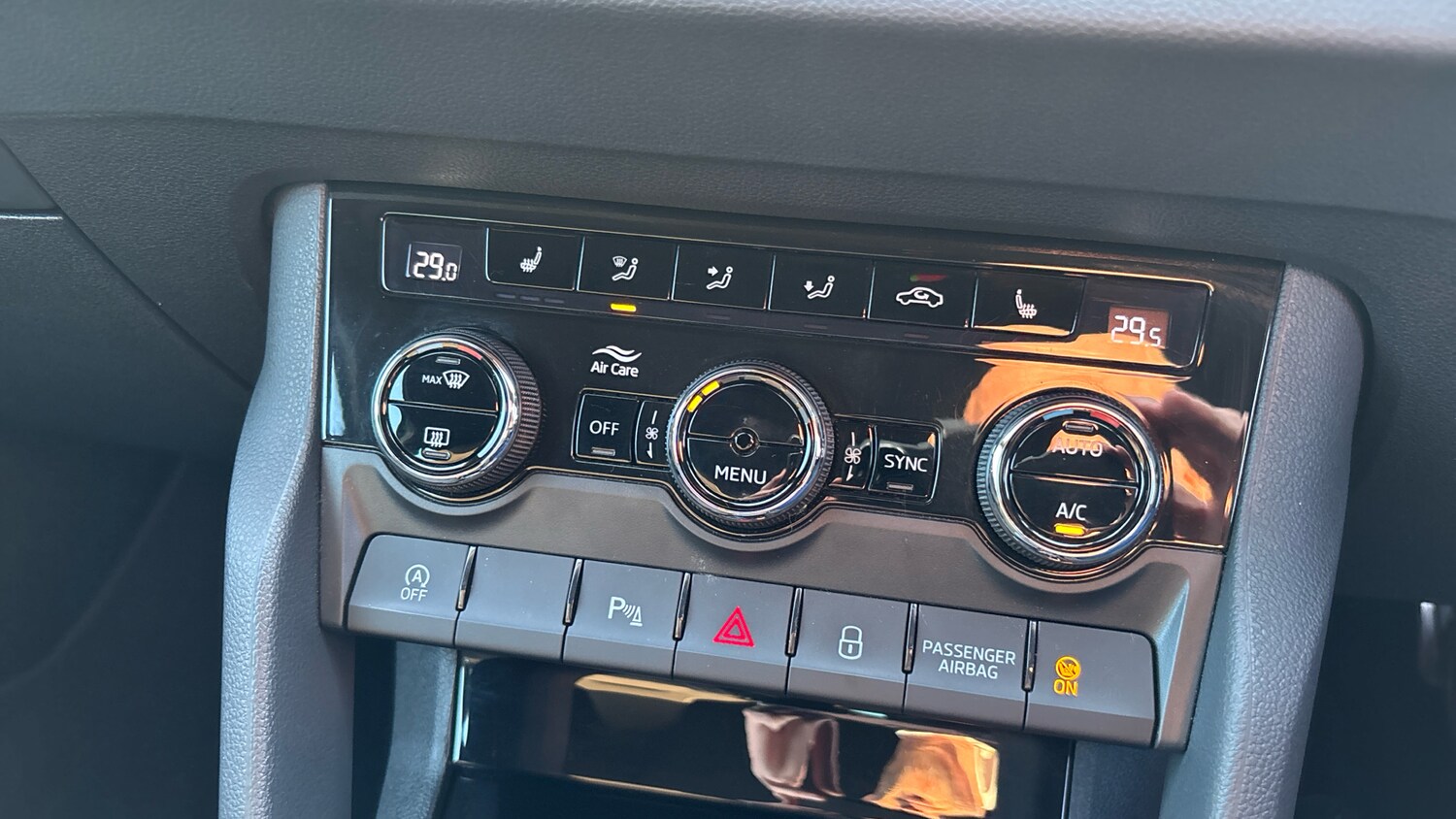 Used Skoda Karoq 2023 for sale - 77915855: Photo 13