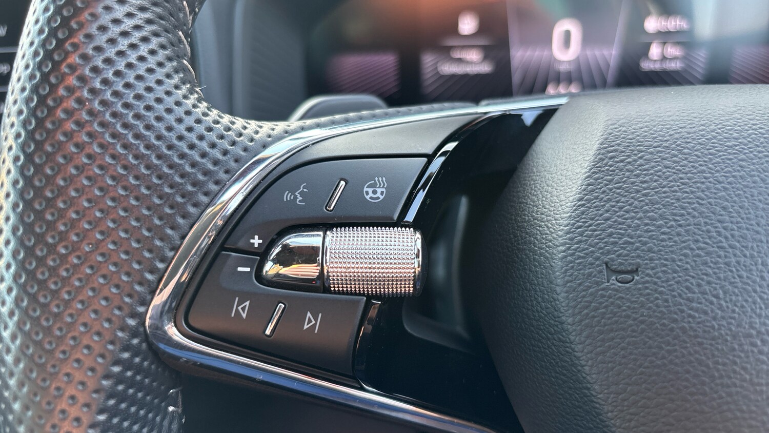 Used Skoda Karoq 2023 for sale - 77915855: Photo 17