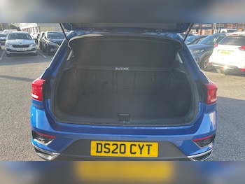 Used Volkswagen T-Roc 2020 for sale - 76693250: Photo